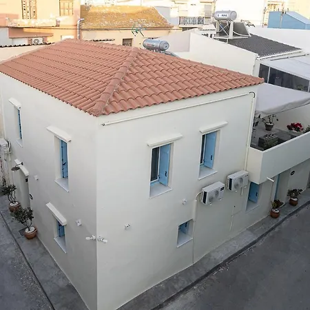 Dante Apartment